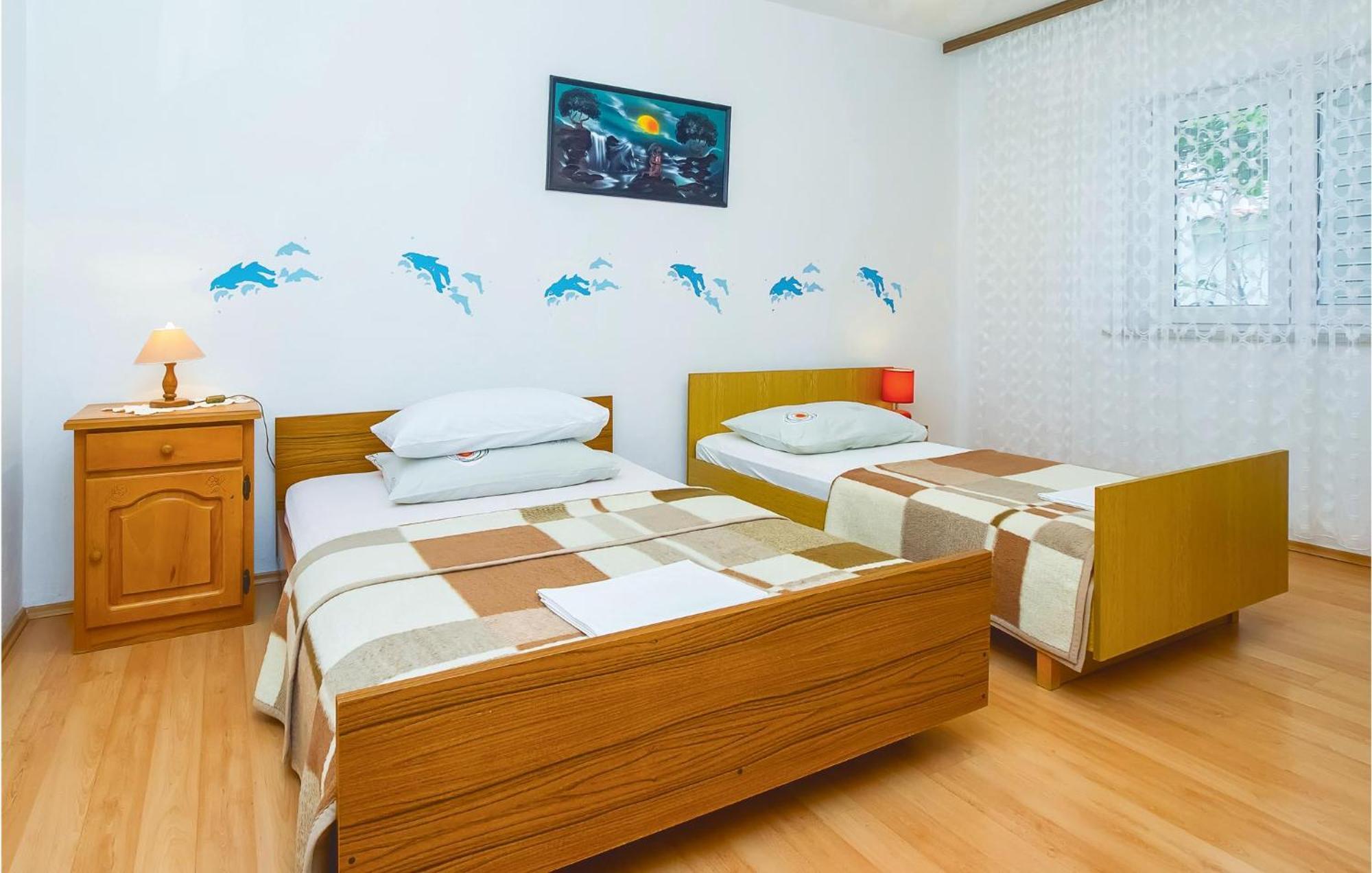 Beautiful Apartment In Omis With Wifi Eksteriør billede