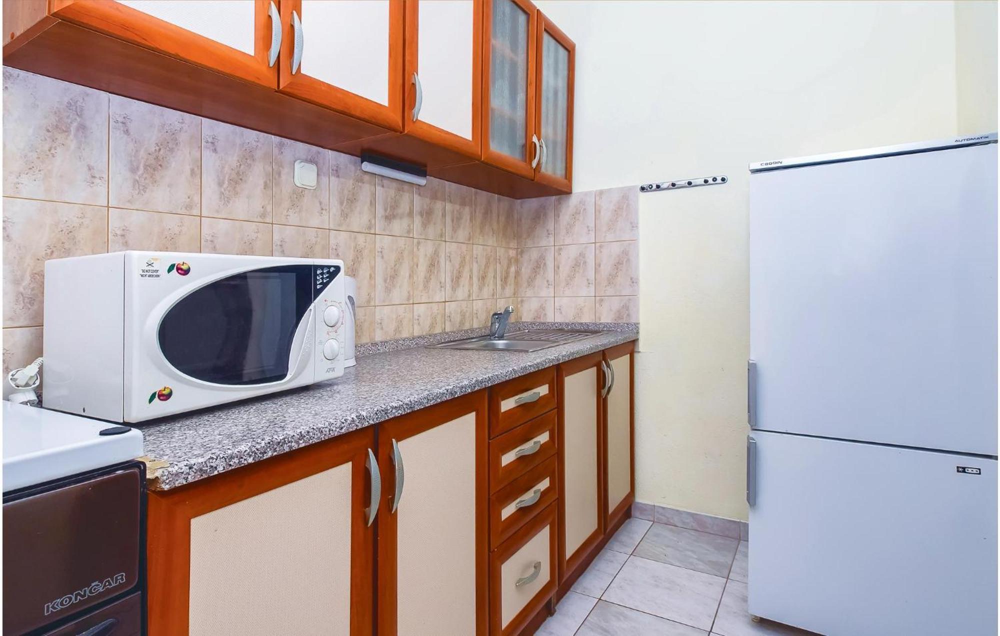 Beautiful Apartment In Omis With Wifi Eksteriør billede