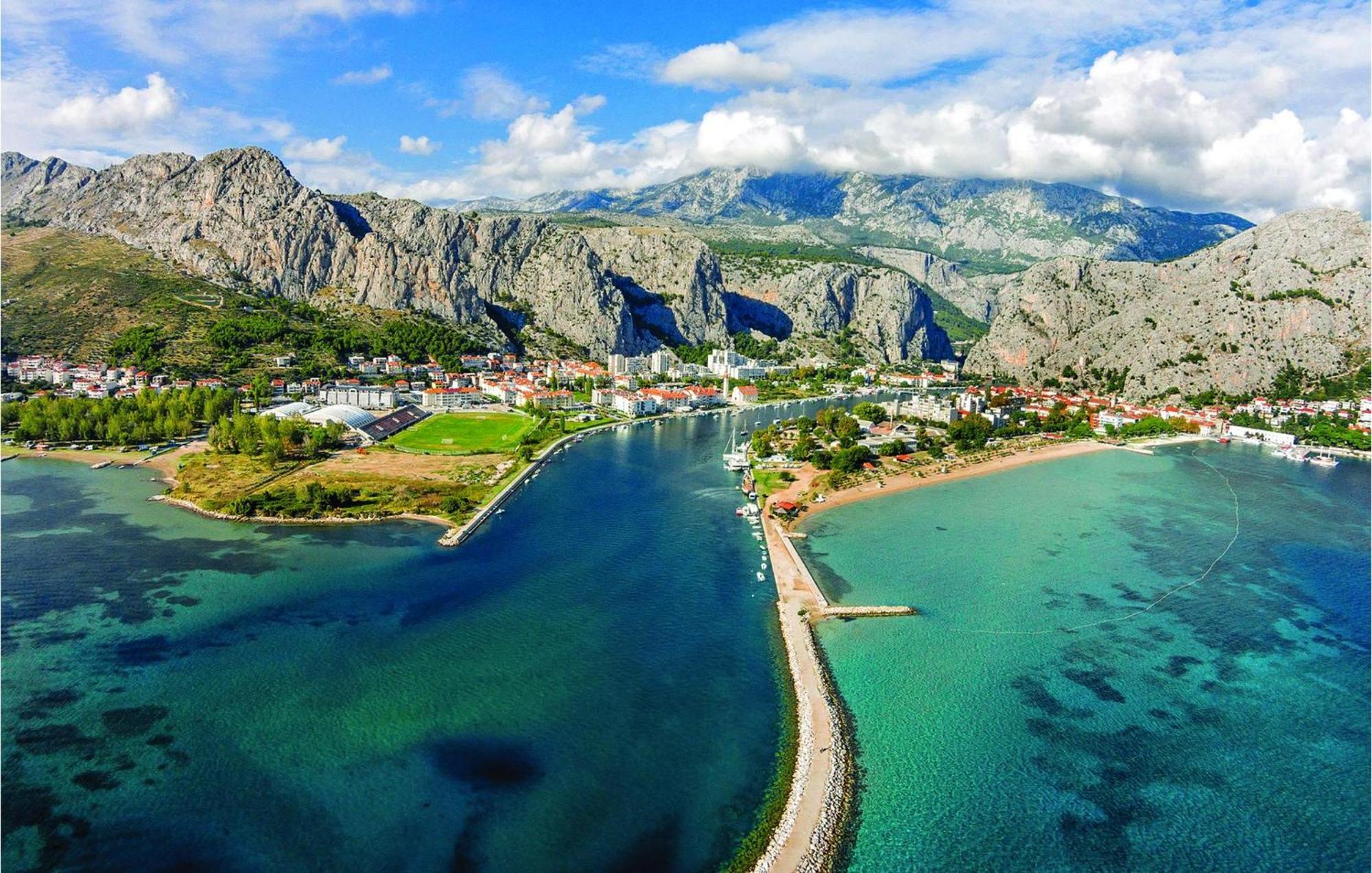 Beautiful Apartment In Omis With Wifi Eksteriør billede